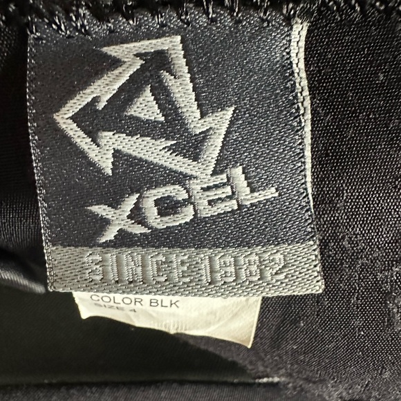 Xcel Women's Axis 3.2 Fullbody Neoprene Wet Suit Size 4 - Picture 10 of 15